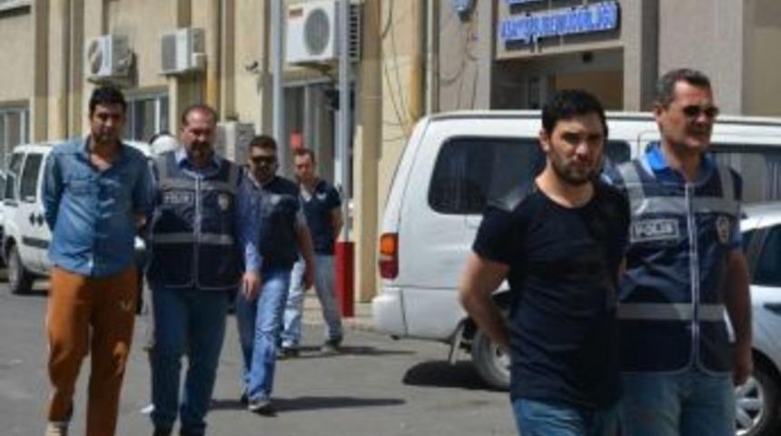 Sokak Ortasında İşlenen Cinayetin Failleri Yakalandı