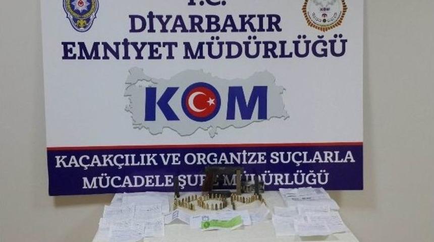 Tefecinin Ev Ve İş Yerinden &Ccedil;ıkanlar Polisi Şaşırttı