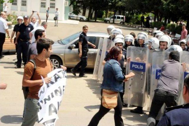 Üniversitede Soma Protestosunda 10 Gözaltı