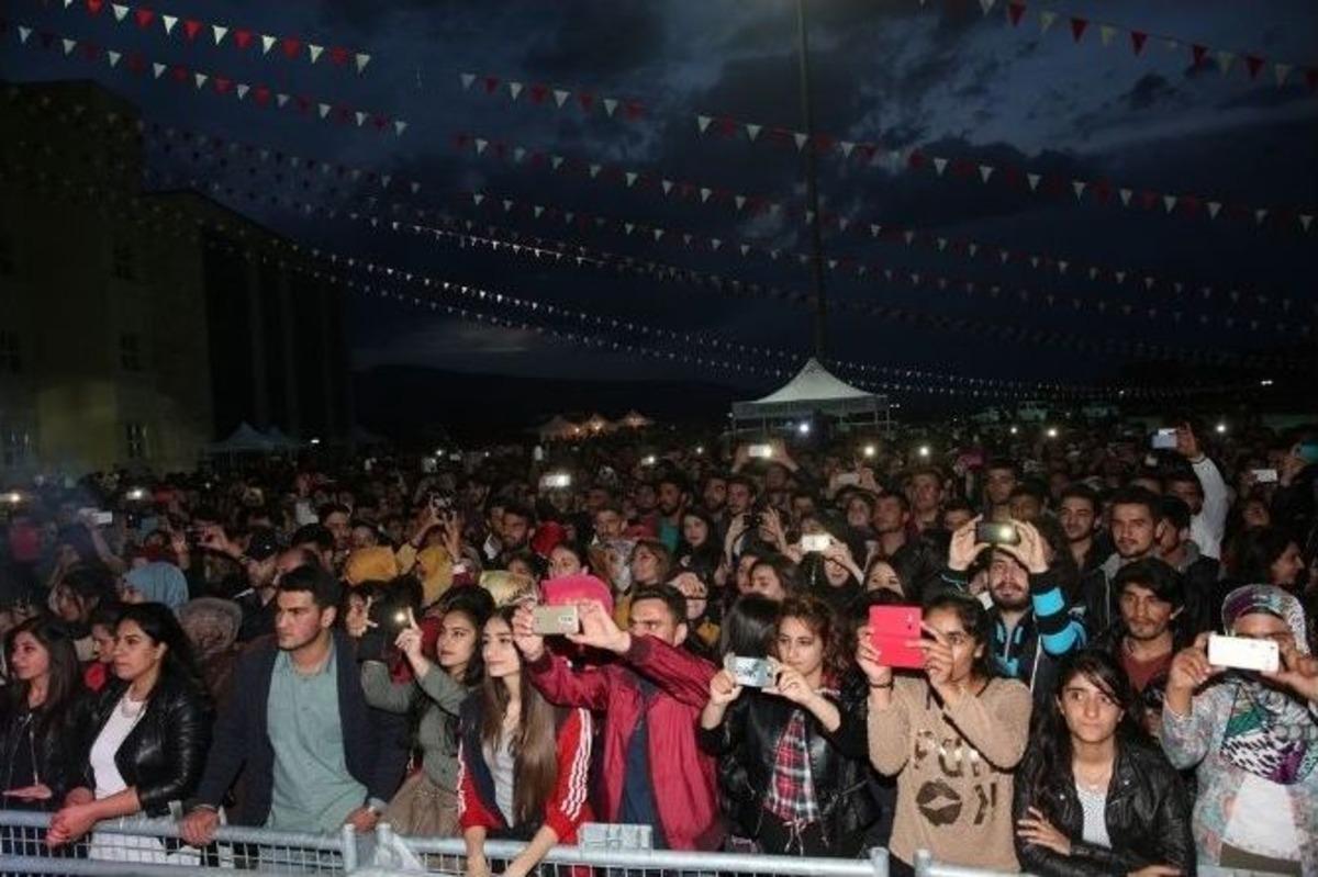 Iğdır &Uuml;niversitesi&rsquo;nde &rdquo;bahar Şenlikleri&rdquo;