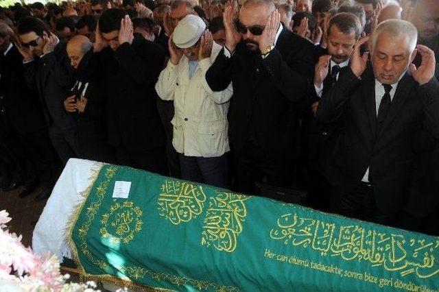 Sami Hoştan Son Yolculuğuna Uğurlandı 2