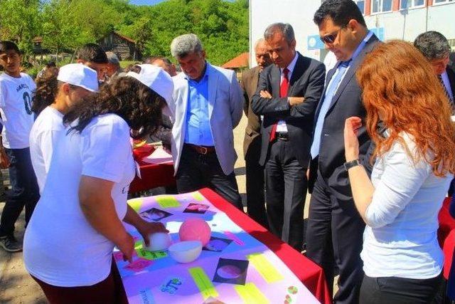 Aksaklar Ortaokulu Tübitak Bilim Fuarı Düzenledi 1