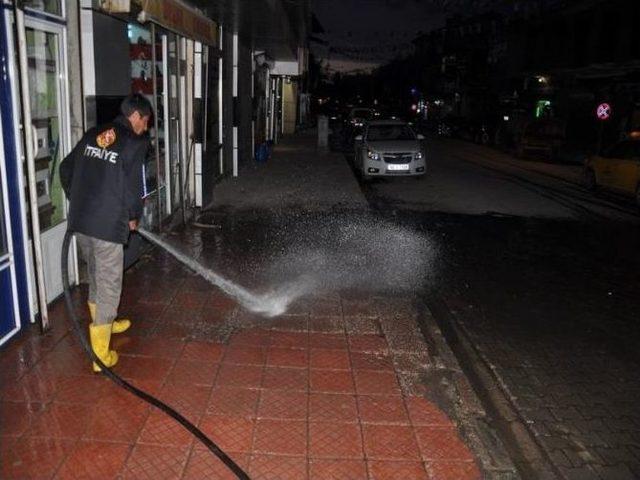 Bulanık’ta Cadde Ve Sokaklar Yıkandı