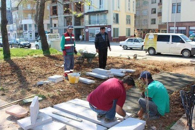 Ak&ccedil;akoca&rsquo;da Peyzaj D&uuml;zenleme &Ccedil;alışmaları Yoğunluk Kazandı 1