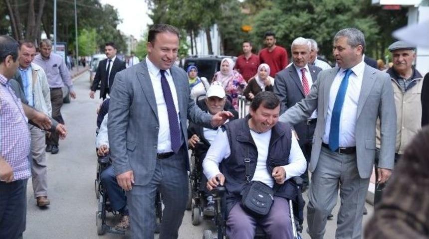 Engelliler Farkındalık İ&ccedil;in Y&uuml;r&uuml;d&uuml;