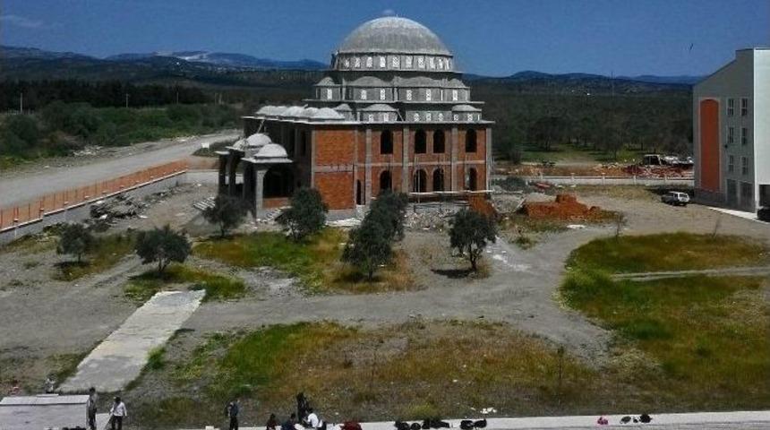 Edremit Anadolu İmam Hatip Lisesi Tatbikat Camisi İnşaatı Hızla S&uuml;r&uuml;yor