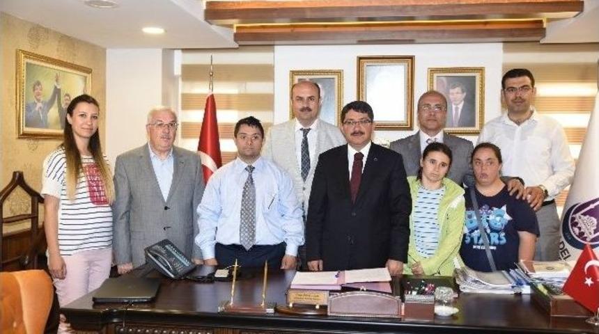 Şehzadeler&rsquo;in &Ccedil;i&ccedil;eklerini &Ouml;zel &Ouml;ğrenciler Yetiştirecek