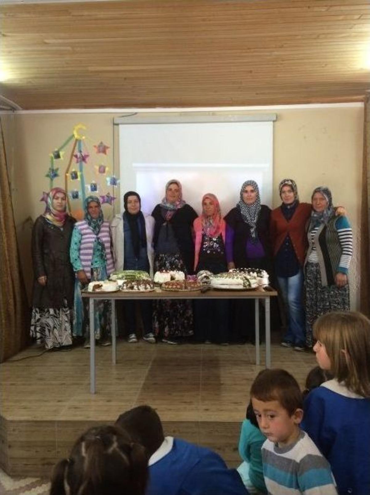 &Ouml;ğrencilerden Annelere S&uuml;rpriz