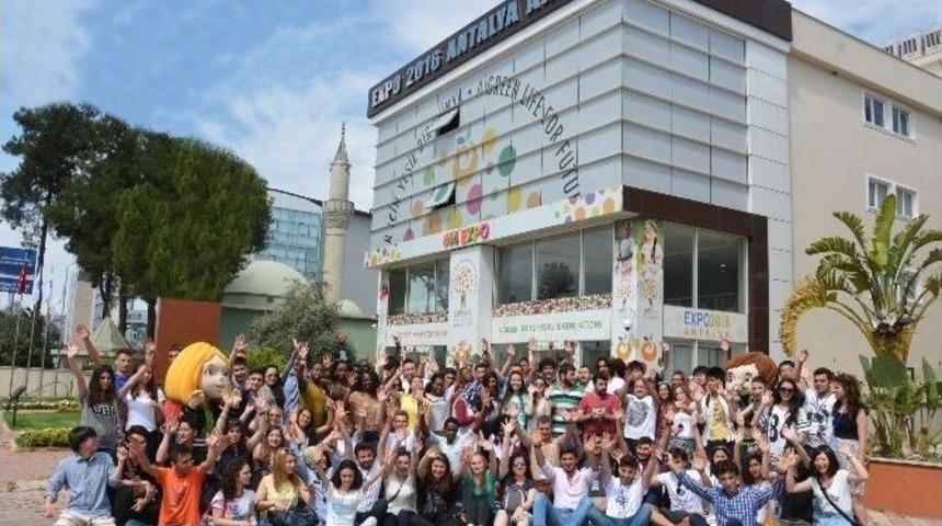 Expo 2016&rsquo;nın &Uuml;niversiteli Konukları