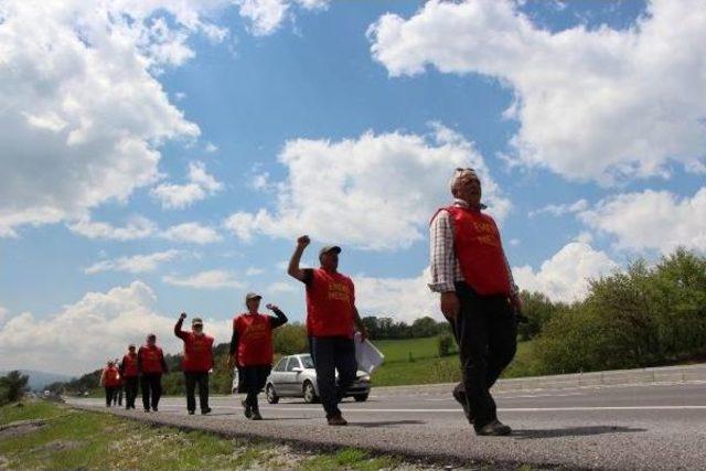 Ankara'ya Yürüyen Emekliler, Bolu Dağı'nı Geçişte Zorlandı