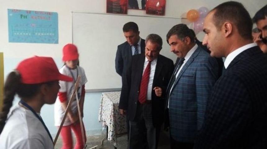 Aydınlar Beldesinde T&uuml;bitak Bilim Fuarı