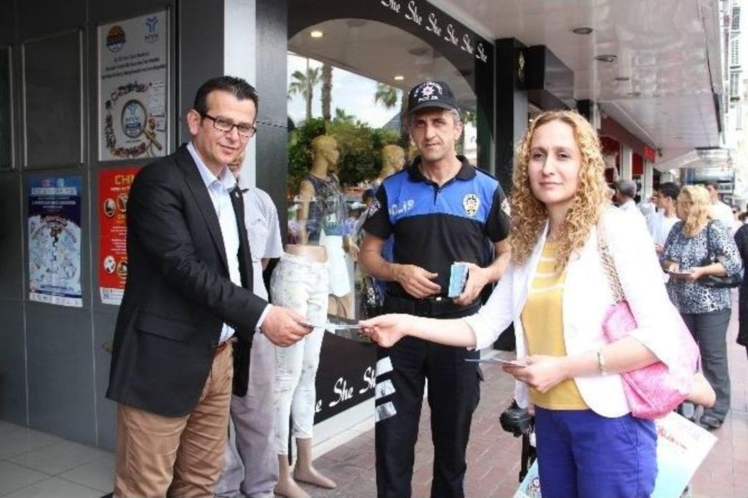 Alanya&rsquo;da Engelsiz Trafik İ&ccedil;in Uyarıcı Afişler Dağıtıldı
