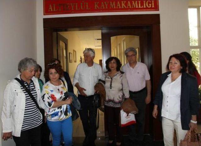  ağa&ccedil;lar Kesilmesin  Diye 1400 Imza 3