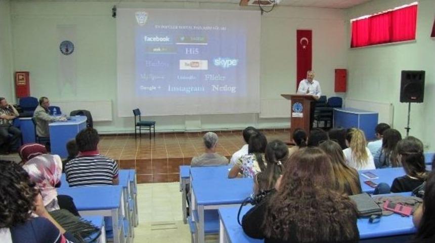 Emniyet&rsquo;ten &rsquo;kendi G&uuml;venliğine Katkıda Bulun&rsquo; Projesi