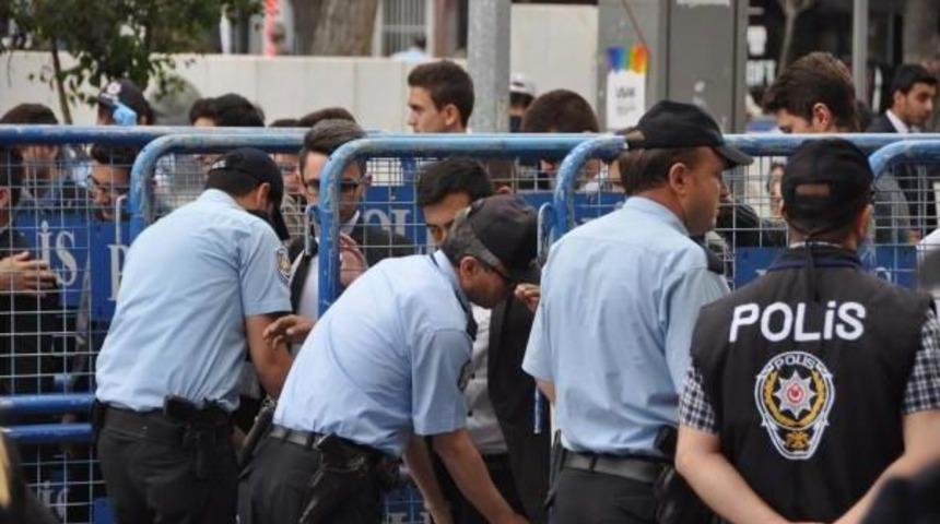 Başbakan Davutoğlu: Cumhurbaşkanımıza Kimse Dil Uzatamaz (2)