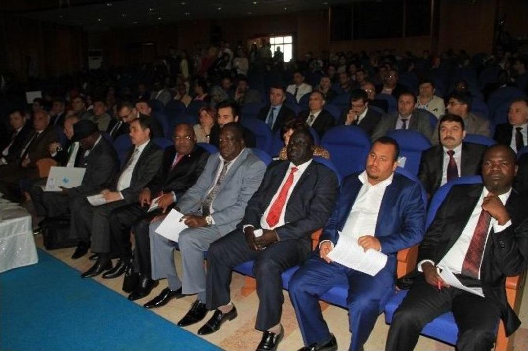 &ldquo;afrika&rsquo;da Yatırım Olanakları Ve Eğitim İlişkileri&rdquo; Forumu