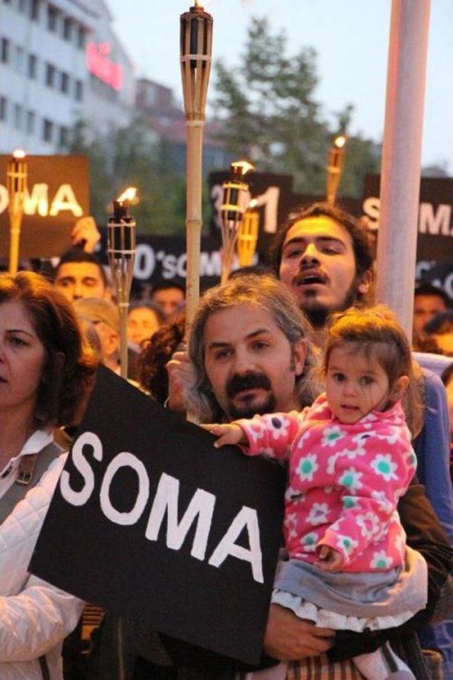 Bolu'da, Soma'da Faciası Protesto Edildi