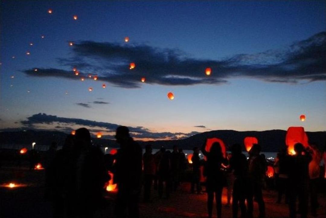 Soma Şehitlerine 301 Dilek Feneri