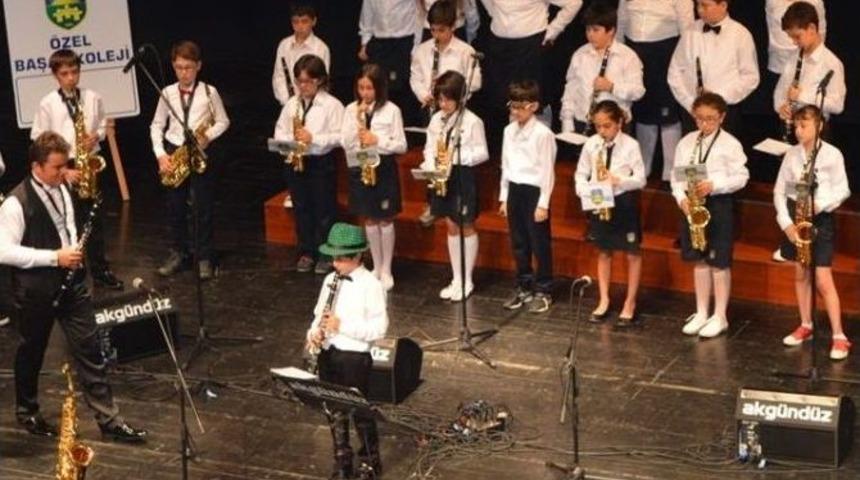 Başak Koleji&rsquo;nde K&uuml;&ccedil;&uuml;klerden M&uuml;zik Resitali