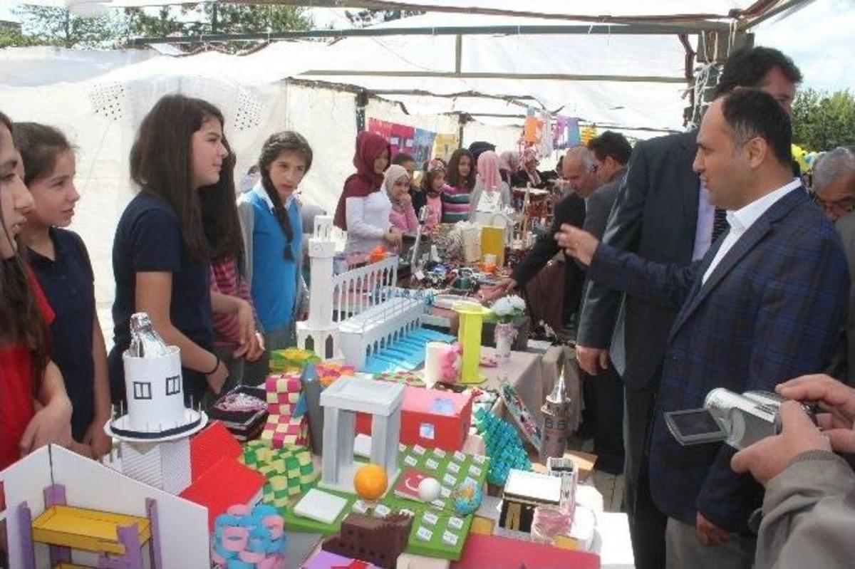 Beyşehir&rsquo;deki T&uuml;bitak Fuarında Robotlar G&ouml;r&uuml;c&uuml;ye &Ccedil;ıktı