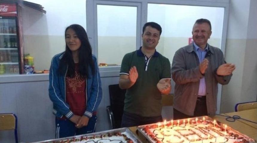 Kaymakam Bedir&rsquo;den Hemşehrisine Doğum G&uuml;n&uuml; S&uuml;rprizi