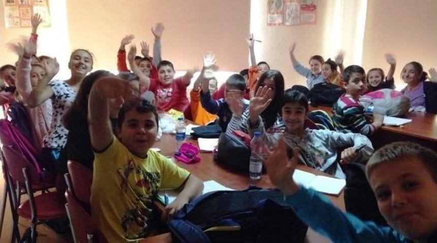 Et&uuml;t Merkezleri, Sosyal Aktivitelere &Ouml;nem Veriyor