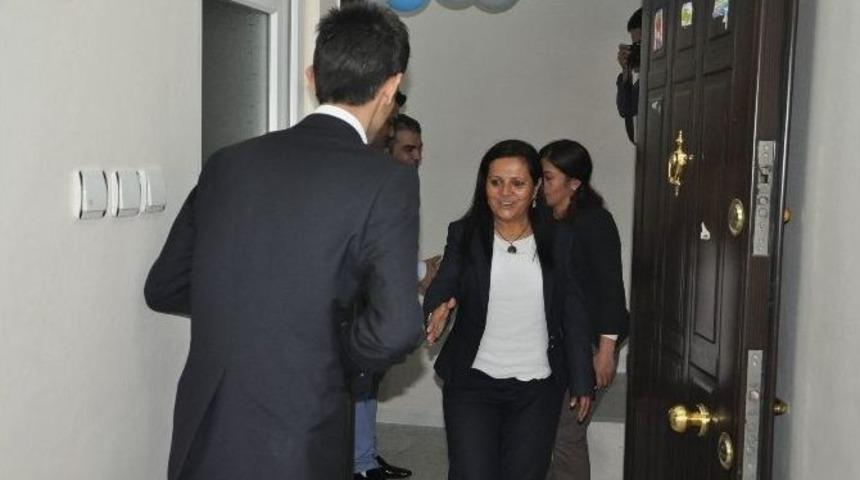 Esmer, İş Yeri A&ccedil;ılışına Katıldı