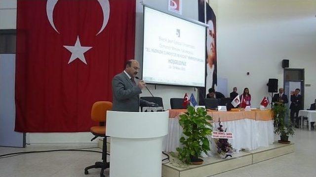 Osmaneli Myo&rsquo;da &ldquo;21. Y&uuml;zyıl&rsquo;da T&uuml;rkiye&rsquo;de Ab Algısı&rdquo; Sempozyumu 1