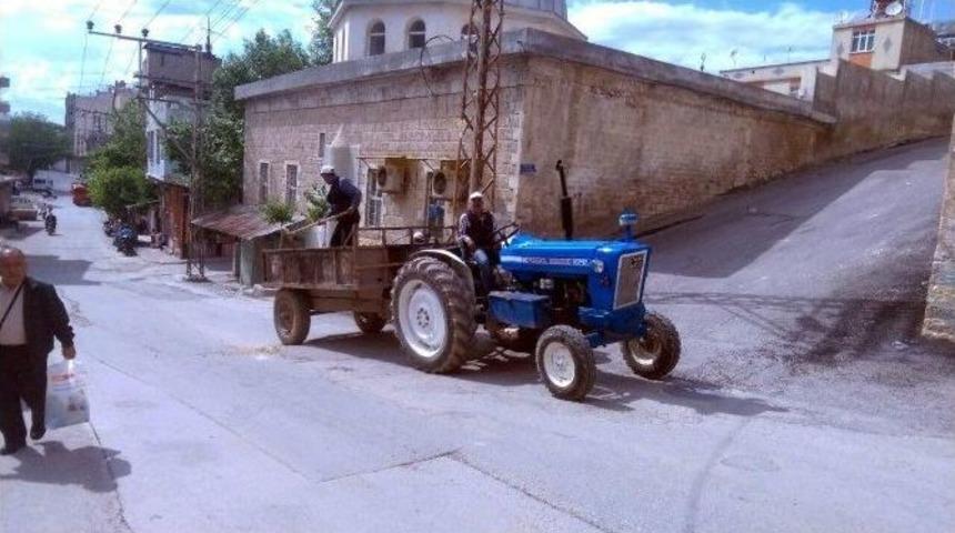 Fen İşleri M&uuml;d&uuml;rl&uuml;ğ&uuml; &Ccedil;alışıyor