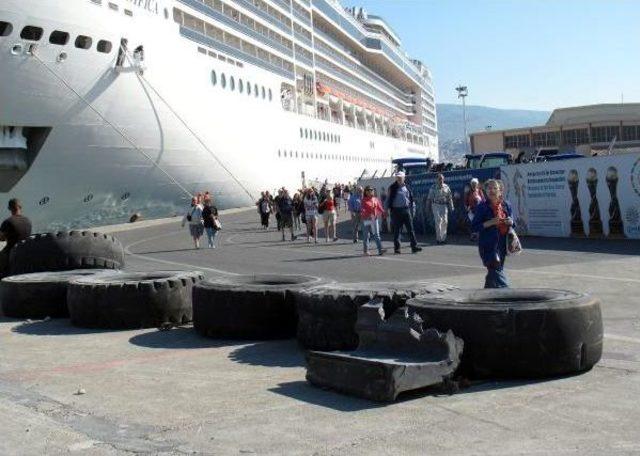 Limanda, Turizm Sezonunda Çalışma Sıkıntısı