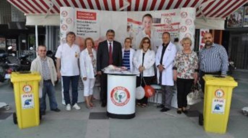 Başkan Alıcık, Eczacılar G&uuml;n&uuml;n&uuml; Kutladı