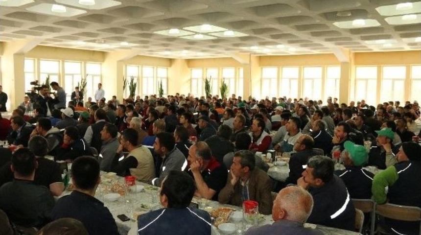 Ak Parti Milletvekili Adayı &Ouml;zhaseki, Şeker Fabrikası İş&ccedil;ilerine Seslendi: