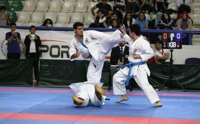 Kulüpler Karate Şampiyonası’na Rekor Katılım