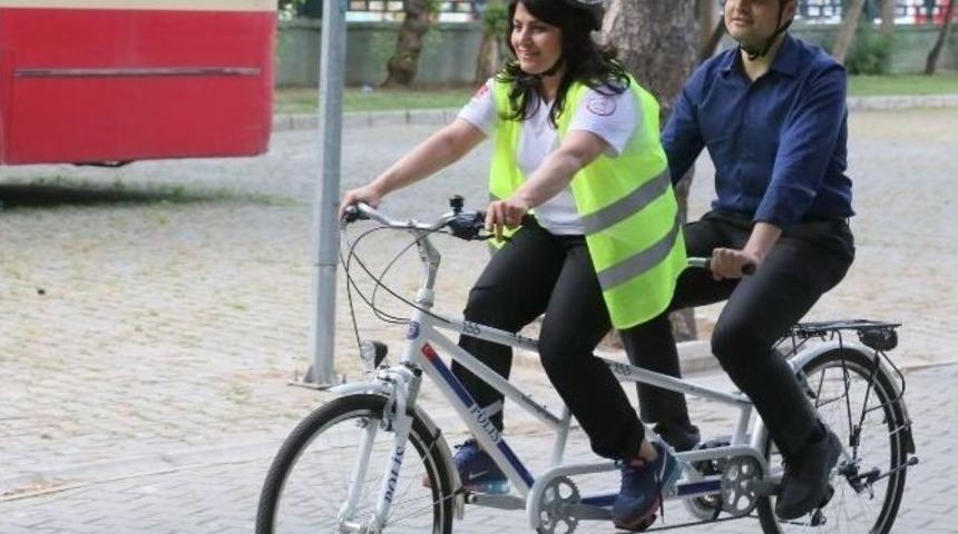 (&ouml;zel Haber) Sağlık M&uuml;d&uuml;r&uuml; Dil &Ouml;ğrendi, Makam Şof&ouml;r&uuml; Oldu
