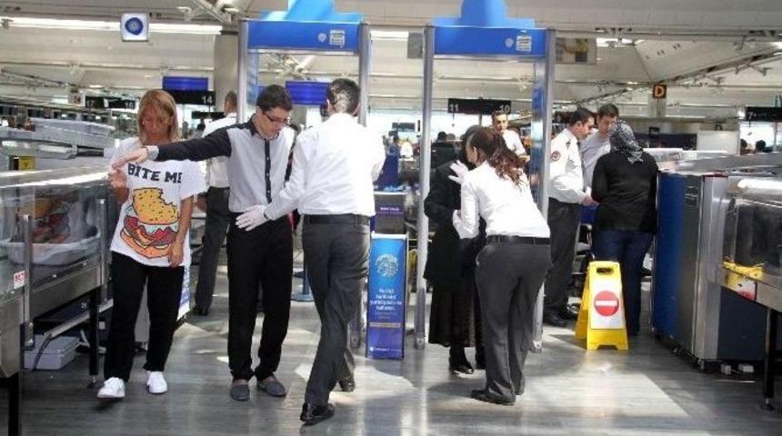 (&ouml;zel Haber) Havalimanlarında Yolcular Artık Elle Aranacak