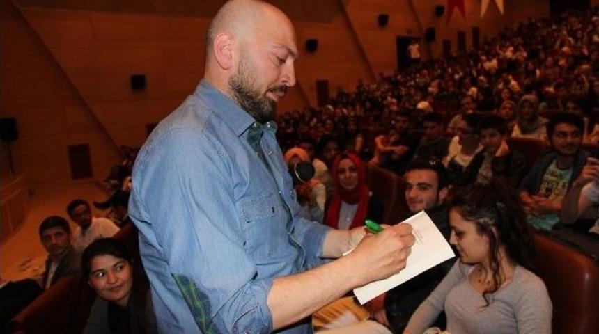 Komedyen Ceyhun Yılmaz&rsquo;dan Kitap Fuarı&rsquo;na Davet
