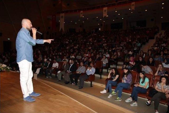 Komedyen Ceyhun Yılmaz’dan Kitap Fuarı’na Davet