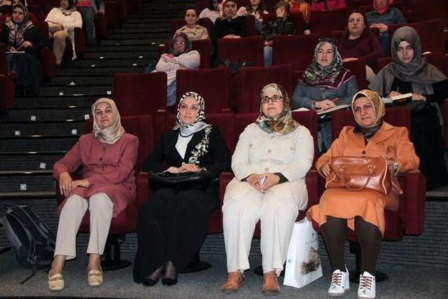 “temel Hak Ve Özgürlükler” Konferansı Gerçekleşti