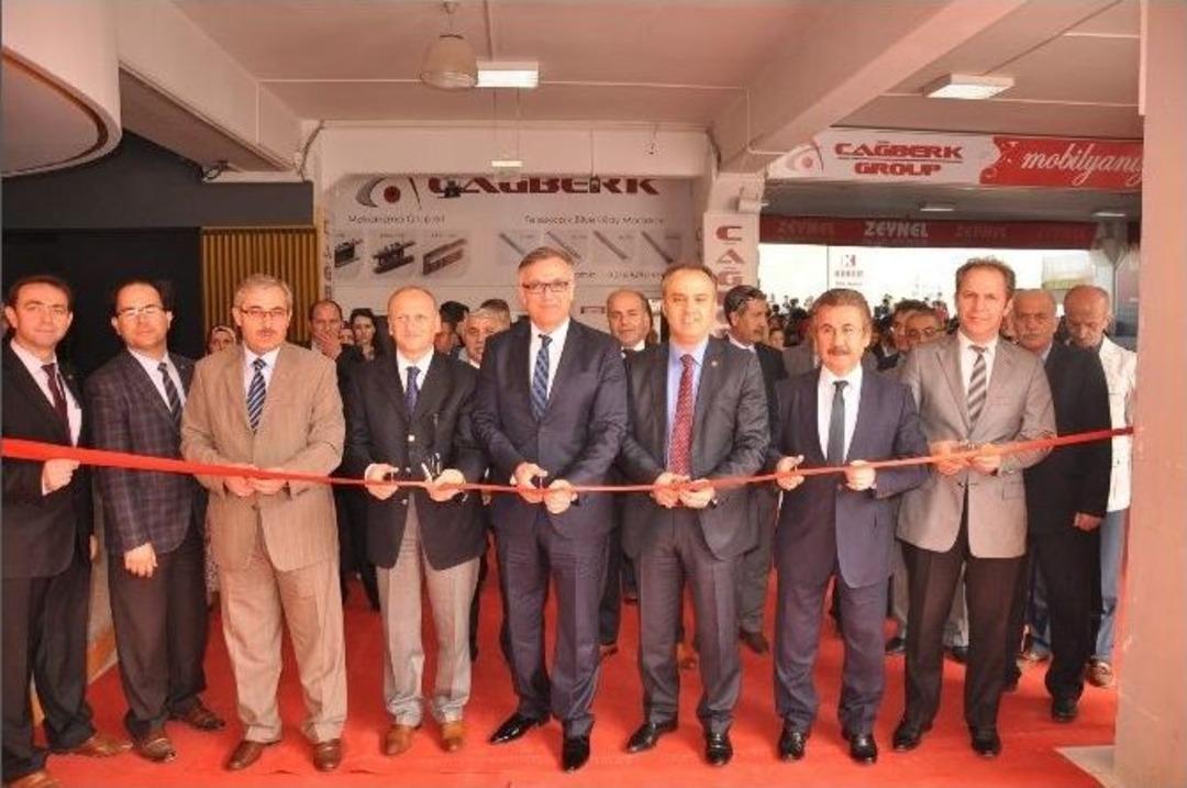 &Uuml;niversiteler Ayaklarına Geldi