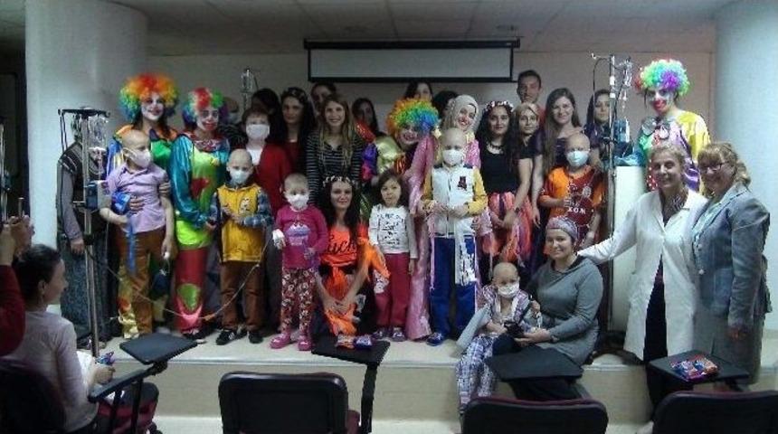 L&ouml;semili &Ccedil;ocuklara Palya&ccedil;o Terapisi