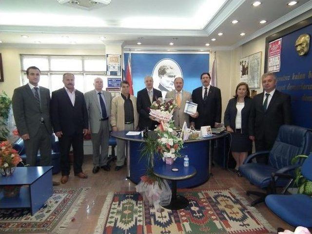 Sgk &lsquo;dan Esnaf Ve Sanatkarlar Odası Başkanlığına Ziyaret 1