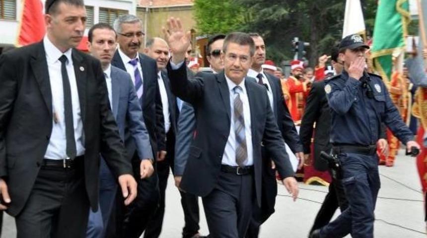 Bakan Canikli: Esnafımıza Verdiğimiz Kredi 15 Milyara Ulaştı