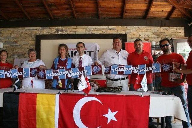 Trabzonspor’un Almanya Temsilcisi, Kaleci Onur’dan Akut İçin Destek İstedi