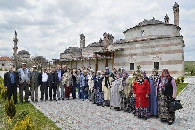 Tebev&rsquo;den Seyyit Battalgazi T&uuml;rbesi Ve S&uuml;caaddin Veli T&uuml;rbesi Ziyareti 1