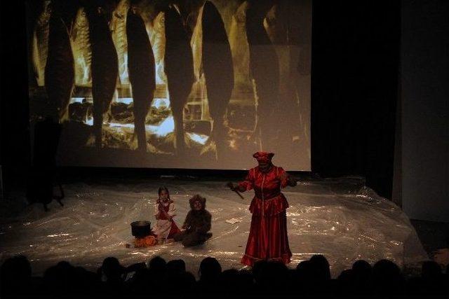 Alanya’da Sahnelenen Karlar Kraliçesi, Büyük İlgi Gördü