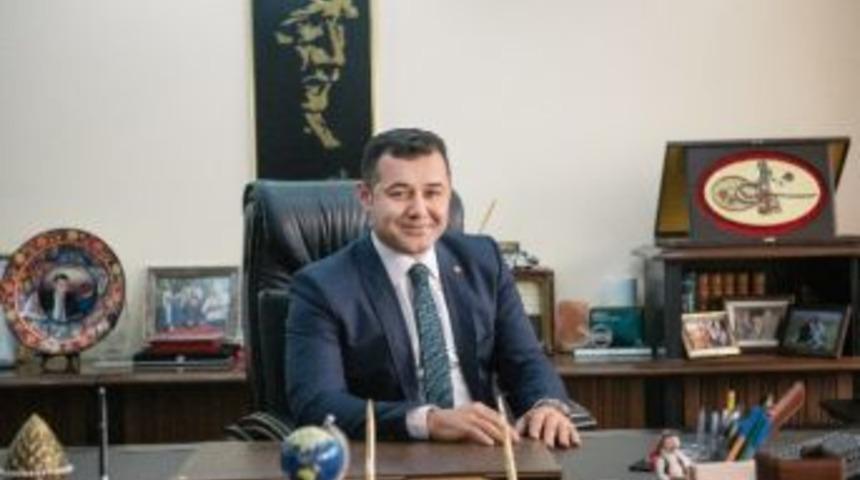 Başkan Y&uuml;cel, Vatandaşların Mira&ccedil; Kandilini Kutladı