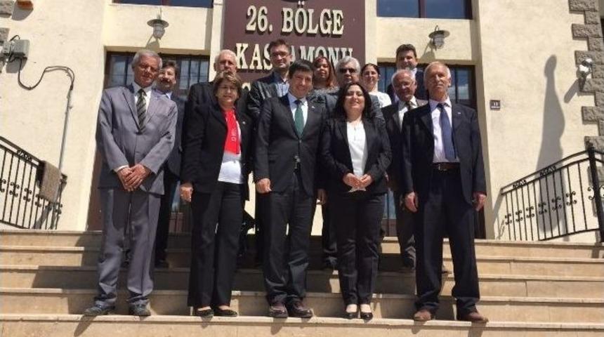 Prof. Dr. Caner Yenid&uuml;nya, Eczacılar Odası&rsquo;nı Ziyaret Etti