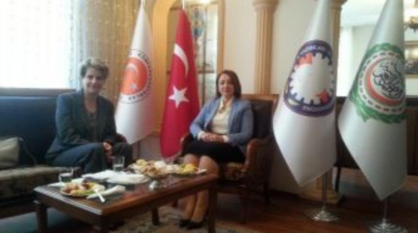 T&uuml;rkiye İş D&uuml;nyasının Başkanı Nezaket Emine Atasoy İsrail Ankara B&uuml;y&uuml;kel&ccedil;isi Amira Oron&rsquo;u Kabul Etti