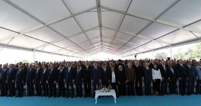 Ak Parti Sakarya Milletvekili Ayhan Sefer Üstün: 