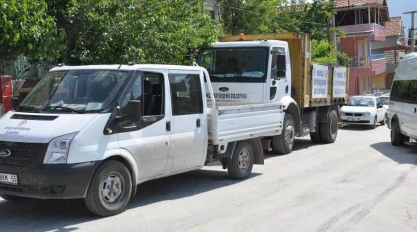Şantiyeye Tepki G&ouml;sterip Yol Kapattılar